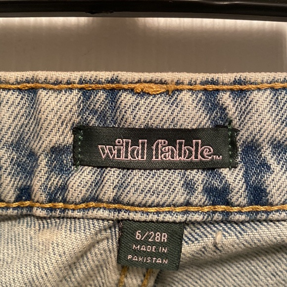Brand New Wild Fable Highest Rise Mom Shorts…size 6/28 - Picture 3 of 7